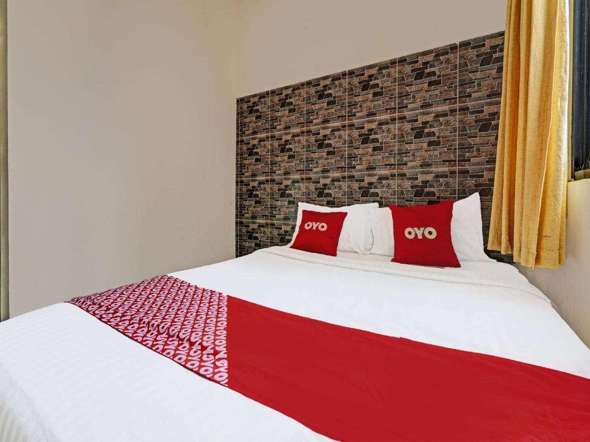 Oyo 1699 Verona Bandung